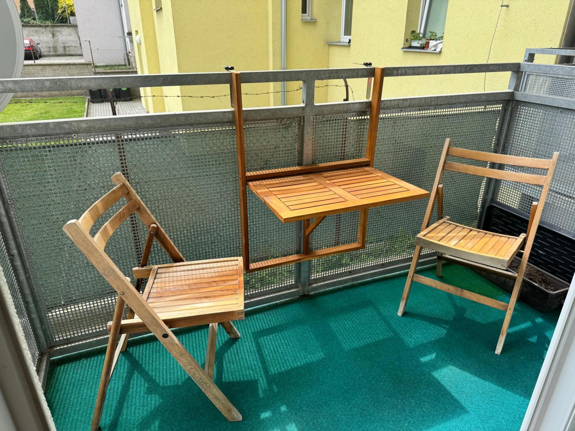 Apartman S Garazi A Balkonem Pilsen Exterior photo